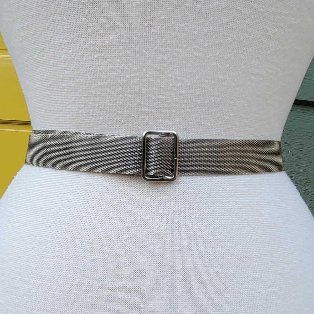 Vintage Harley‑Davidson Mesh Belt with Seat‑Belt‑Style Buckle in Silver Tone - Picture 3 of 11